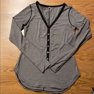 Lululemon striped long sleeve top size 8